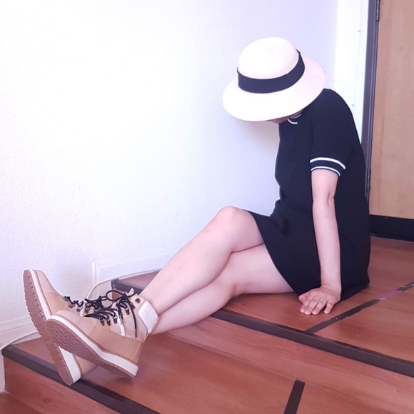 Thatch Crepe Shift Dress - Picture 5 of 8